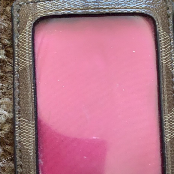 Coach badge holder - Picture 2 of 2